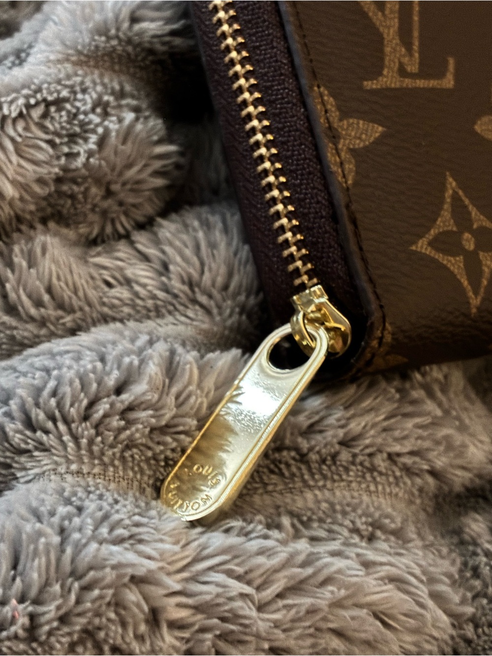 Louis Vuitton Brown and Tan Monogram Zip-Around Wallet - Picture 4 of 6